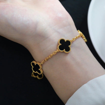 [LUXE NOBLE] CLOVER 5 MOTIF ONYXS BRACELET COLLECTION