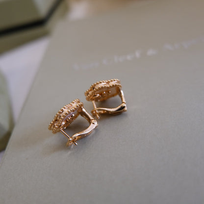 [LUXE NOBLE]LUCKY PINK GOLD WHITE MOP EARRINGS