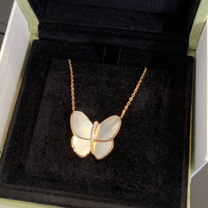 [LUXE NOBLE]BUTTERFLY GOLD MOP DIAMOND NECKLACE
