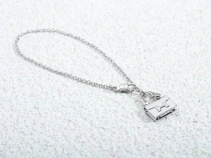[LUXE NOBLE]AMULETTE PEDANT SILVER NECKLACE