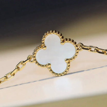 [LUXE NOBLE]CLOVER 20 MOTIFS WHITE MOP NECKLACE