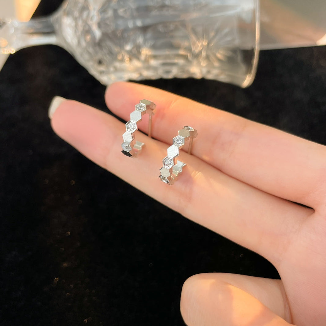 [LUXE NOBLE]BEE LOVE DIAMOND HOOP EARRINGS