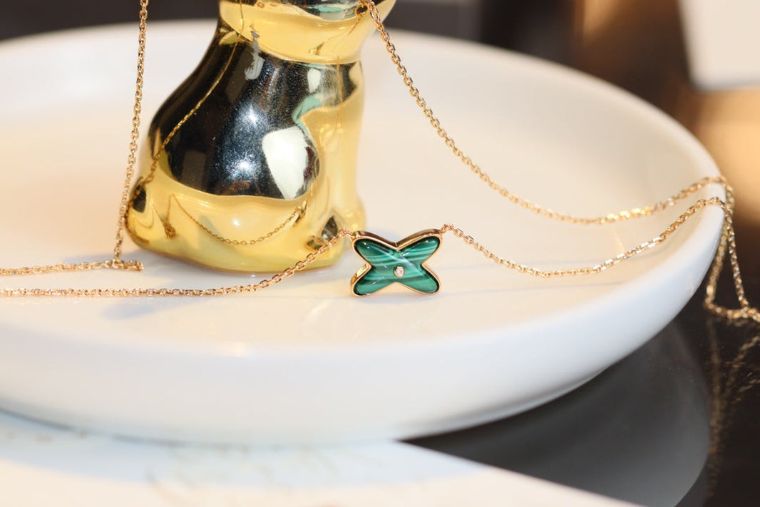[LUXE NOBLE]JEUX MALACHITE 1 DIAMOND PINK GOLD NECKLACE