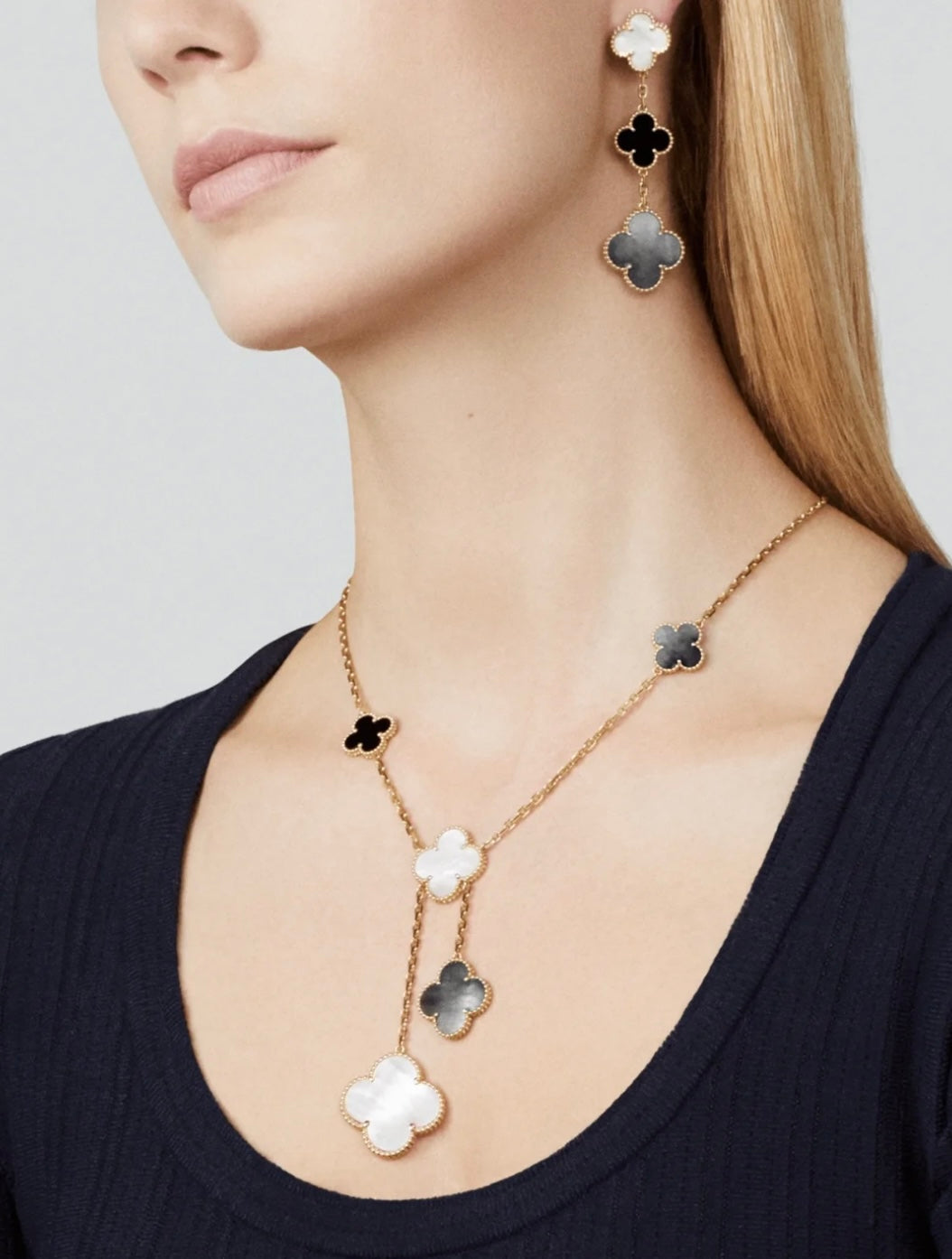 [LUXE NOBLE]CLOVER 3 MOTIF MOP ONYX DARK MOP PINK GOLD EARRINGS