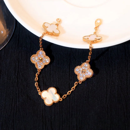 [LUXE NOBLE]CLOVER WHITE PEARL MOP 5 MOTIF BRACELET COLLECTION