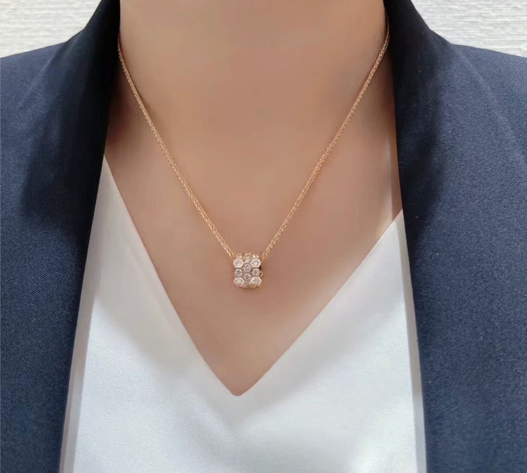 [LUXE NOBLE]BEE LOVE DIAMOND PAVED 3 ROW NECKLACE