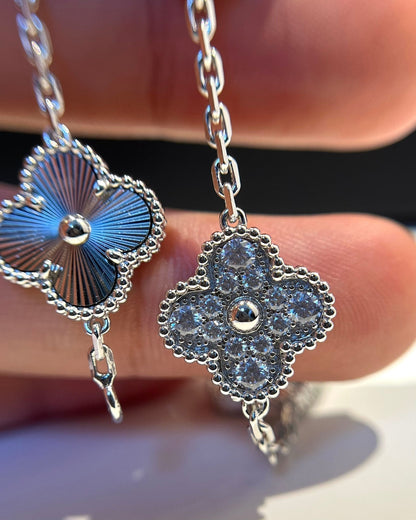 [LUXE NOBLE] CLOVER 5 MOTIF LASER BRACELET COLLECTION