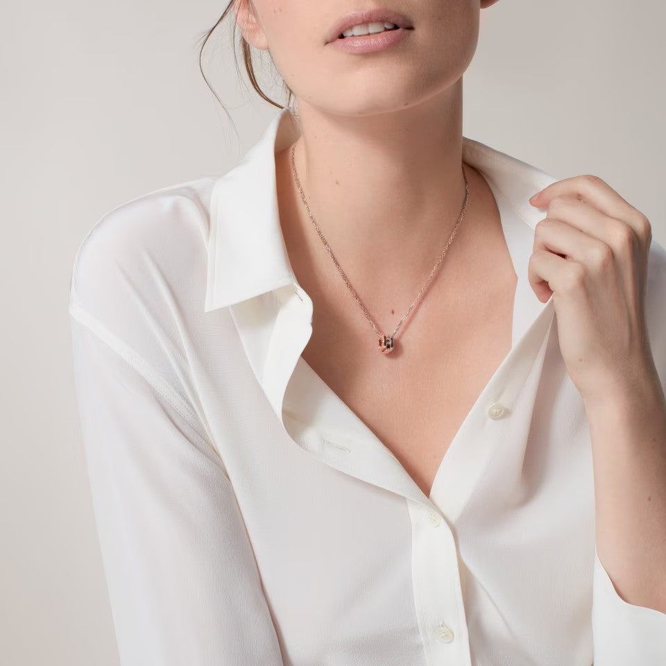 [Luxe Jewelry]LOVE 6 DIAMOND PENDANT NECKLACE