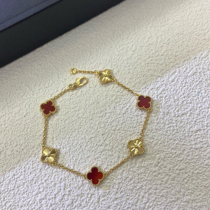 [LUXE NOBLE]CLOVER 6 MOTIF RED AGATE LASER BRACELET