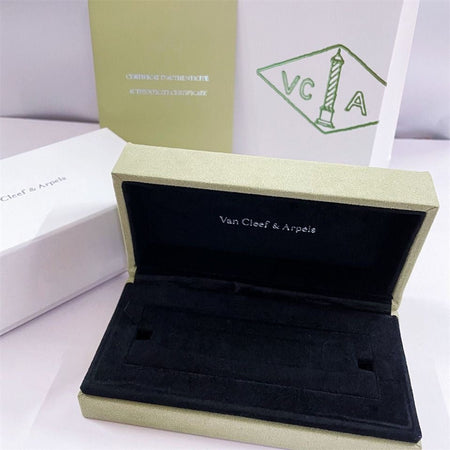 [LUXE NOBLE] VA Kleeblatt Armband Halskette Ringbox Geschenktasche