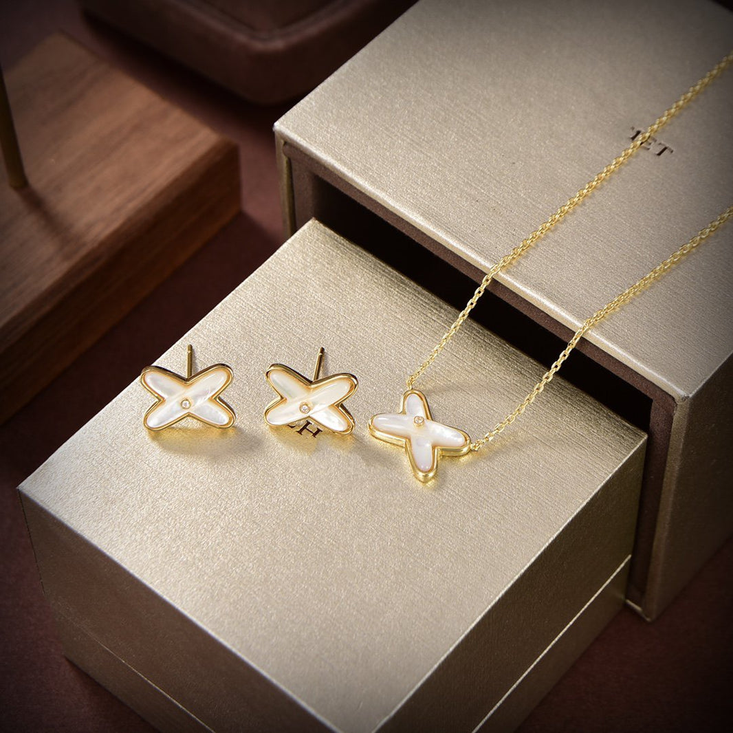 [LUXE NOBLE]JEUX DE WHITE MOP GOLD DIAMOND EARRINGS