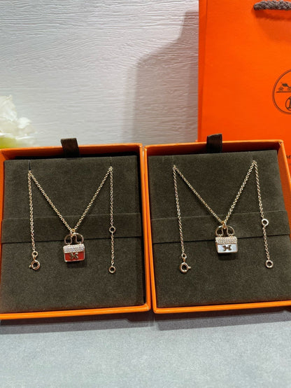 [LUXE NOBLE]H CIRCE MOISSANITE PENDANT NECKLACE GOLD