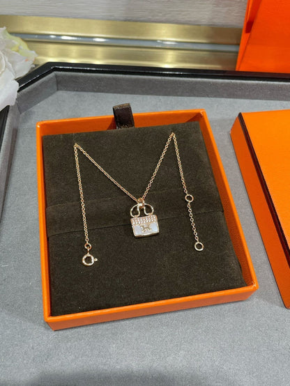 [LUXE NOBLE]H CIRCE MOISSANITE PENDANT NECKLACE GOLD
