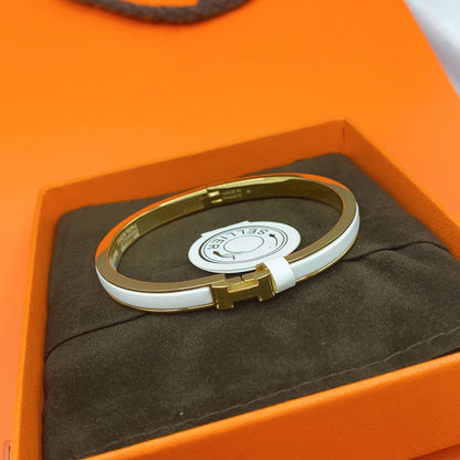 [LUXE NOBLE]CLASSIC HM CLIC WHITE 8MM ENAMEL BRACELET