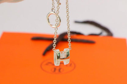 [LUXE NOBLE]HM NECKLACE H LETTER OVAL SERIES