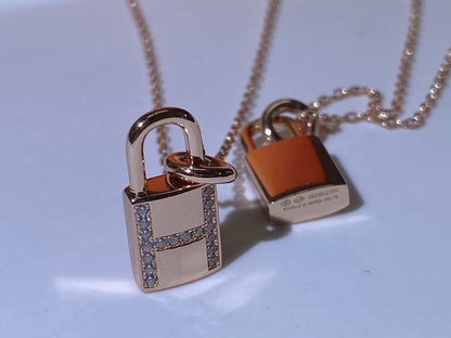 [LUXE NOBLE]HM ADVANCED NICHE LOCK HEAD NECKLACE DIAMONDS