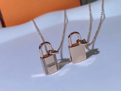 [LUXE NOBLE]HM ADVANCED NICHE LOCK HEAD NECKLACE DIAMONDS