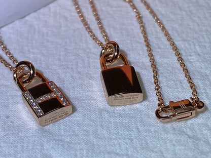 [LUXE NOBLE]HM ADVANCED NICHE LOCK HEAD NECKLACE DIAMONDS