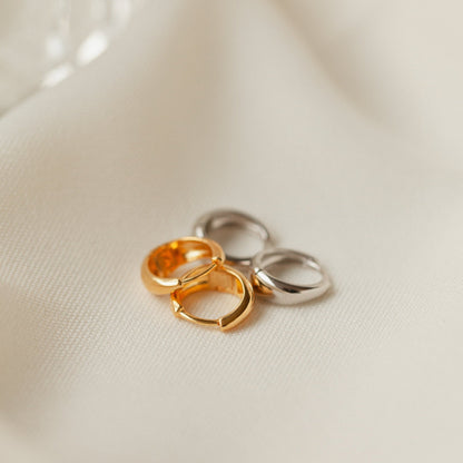 Lucy Huggies mit Scharnier