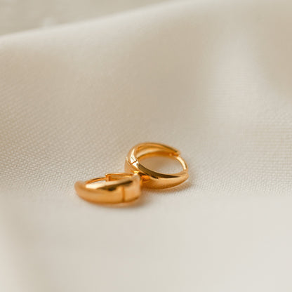 Lucy Huggies mit Scharnier