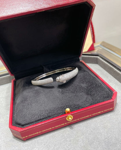 [LUXE NOBLE]パンテール フルダイヤモンド オープンブレスレット