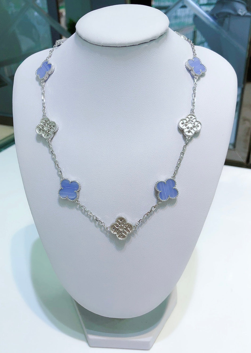 [LUXE NOBLE]CLOVER 10 MOTIFS CHALCEDONY DIAMONDS SILVER NECKLACE